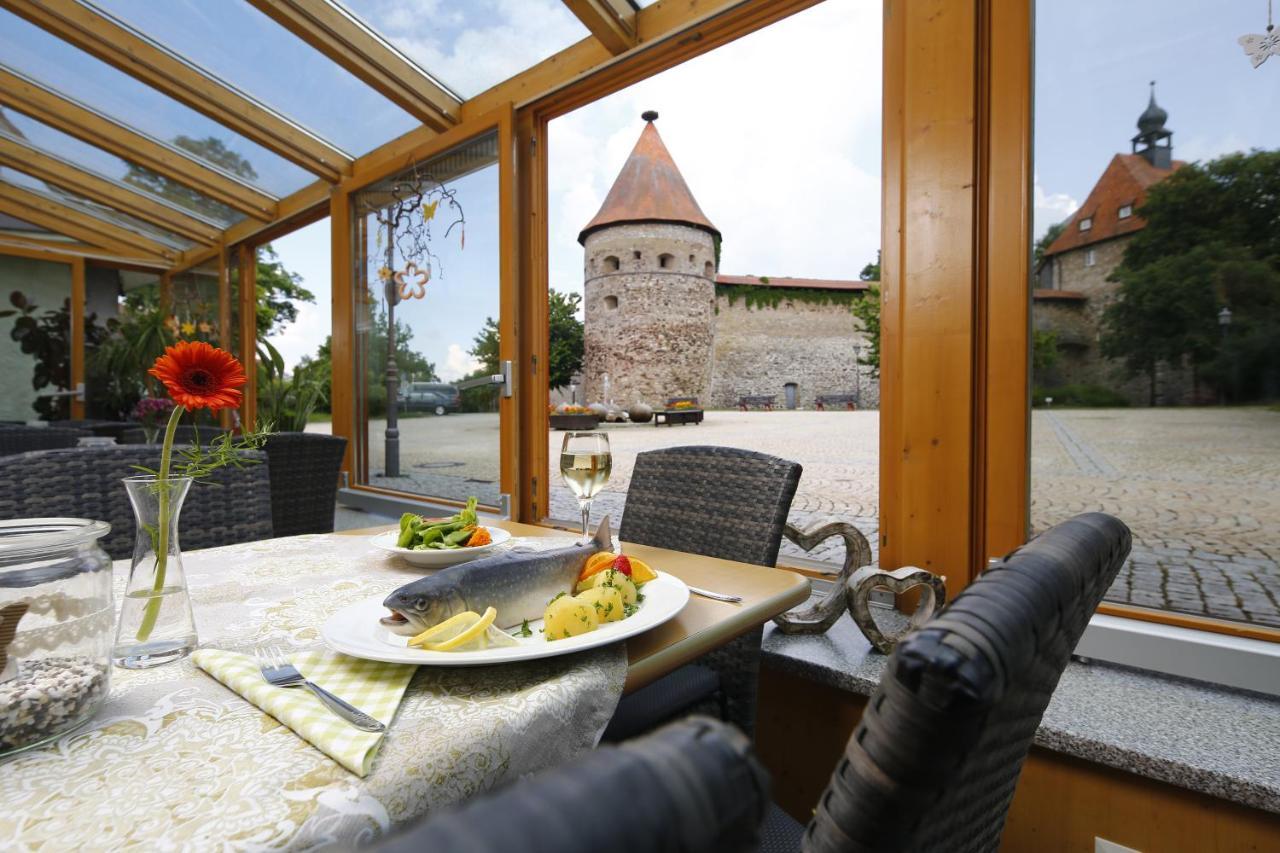 Gasthof Zur Burg Hohenberg an der Eger Exterior photo